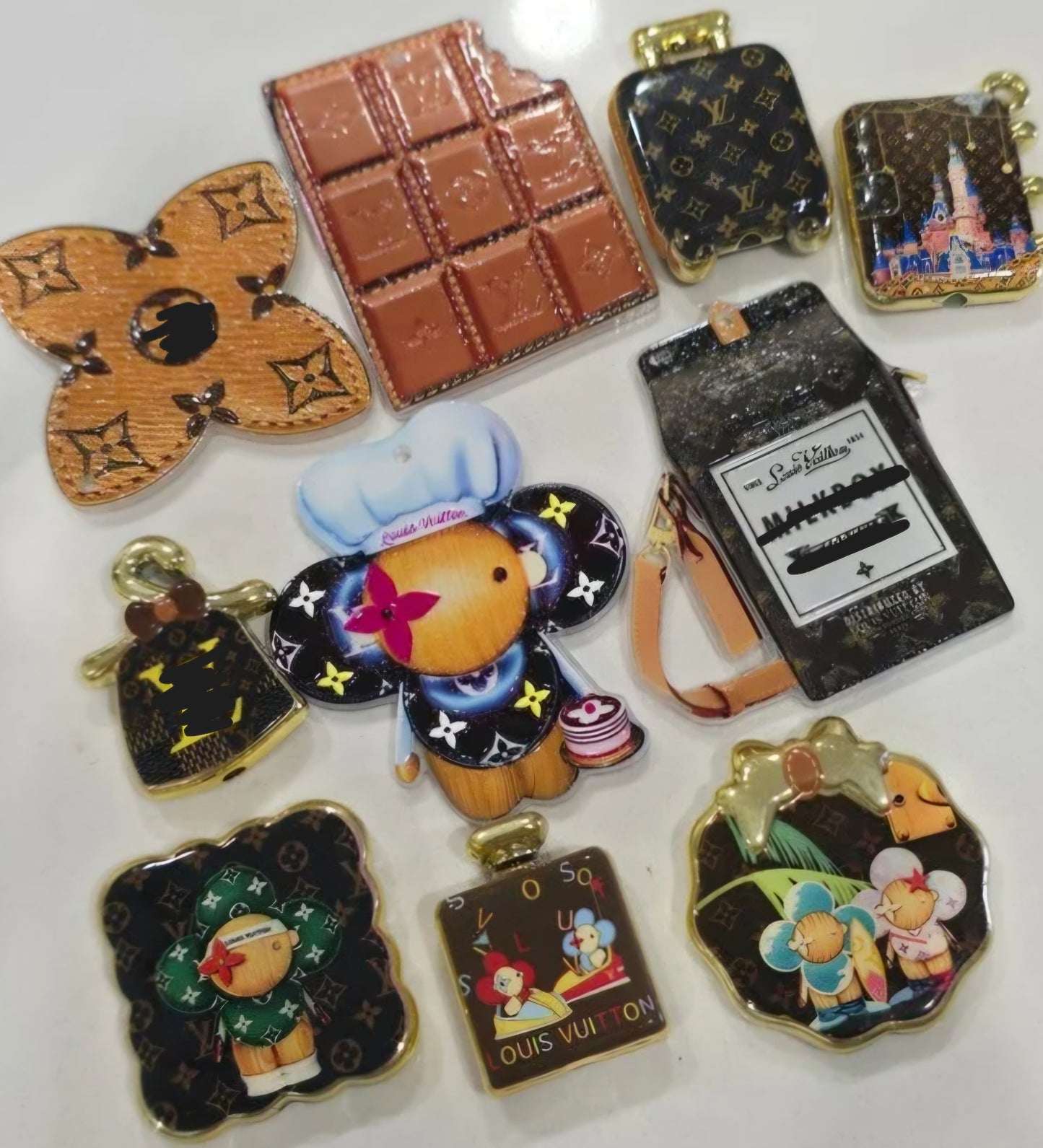 Luxury lv Acrylics pendant and beads
