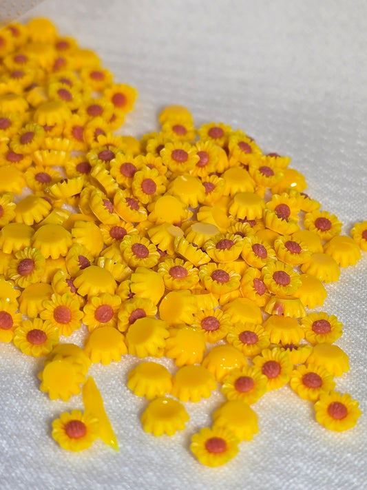 Sunflower- Small Decorative Charms 10grams