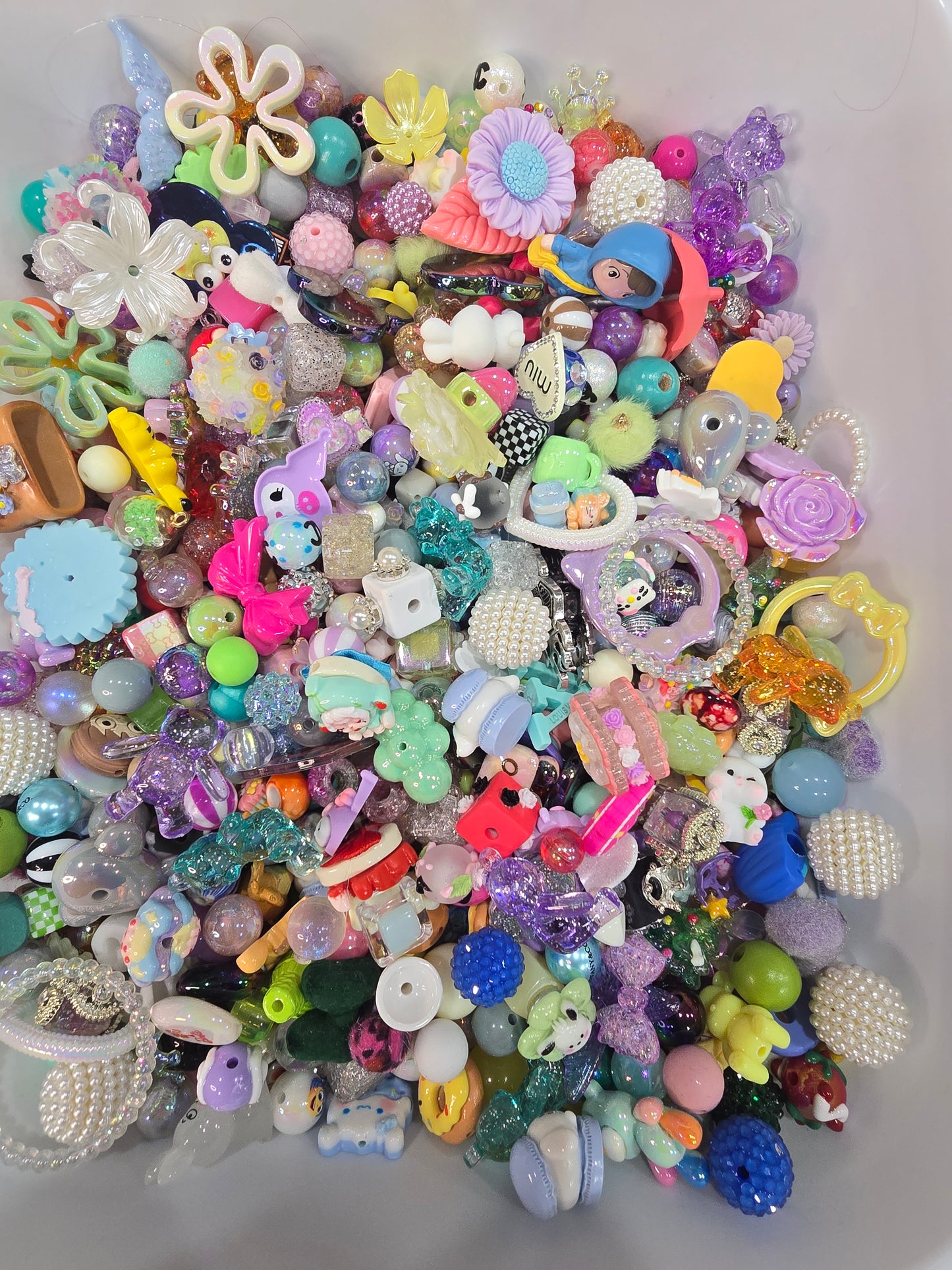 Bucket mix, charms, focals beads, acrylics and other stuff.