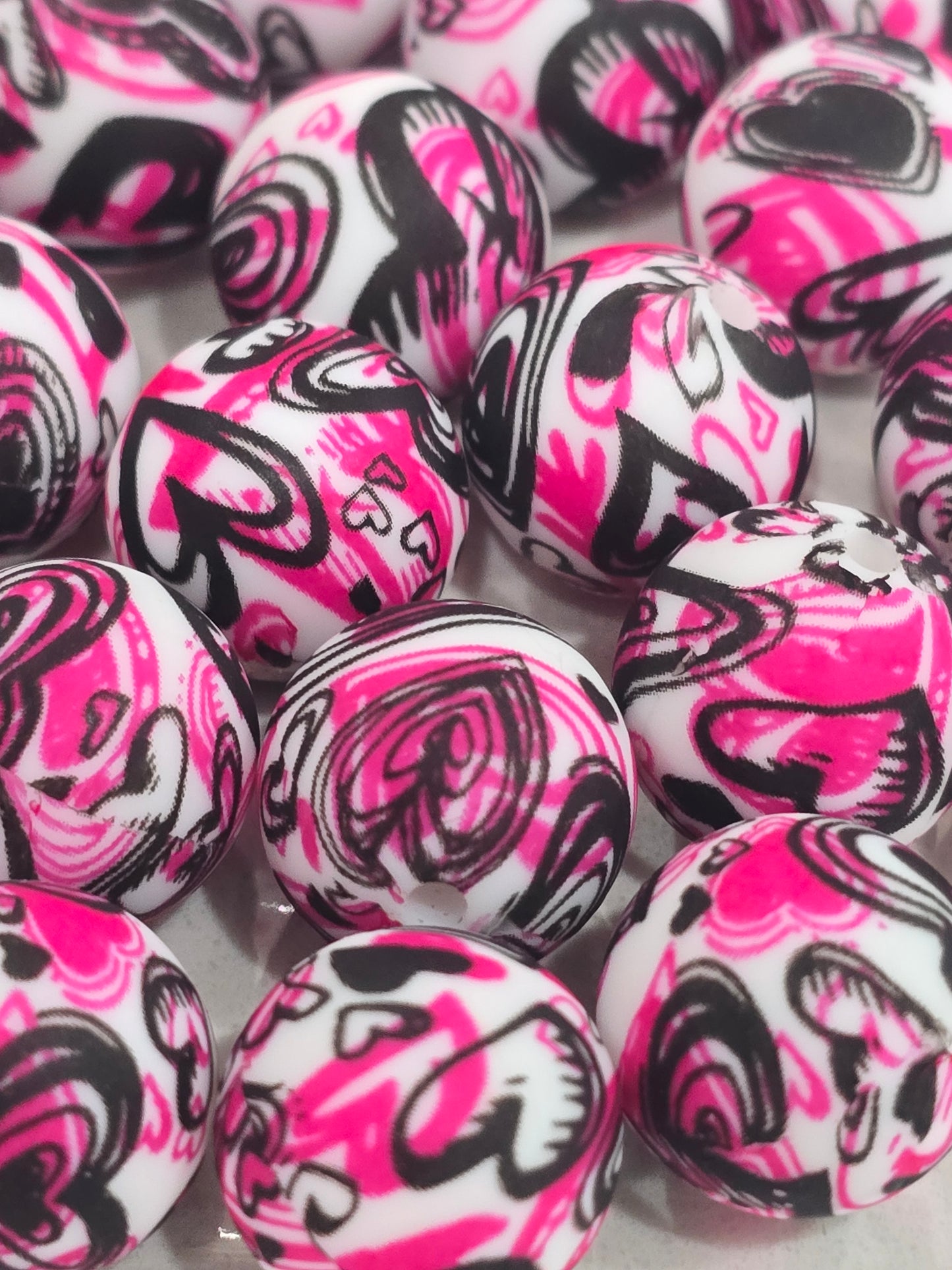 15mm Silicon black heart