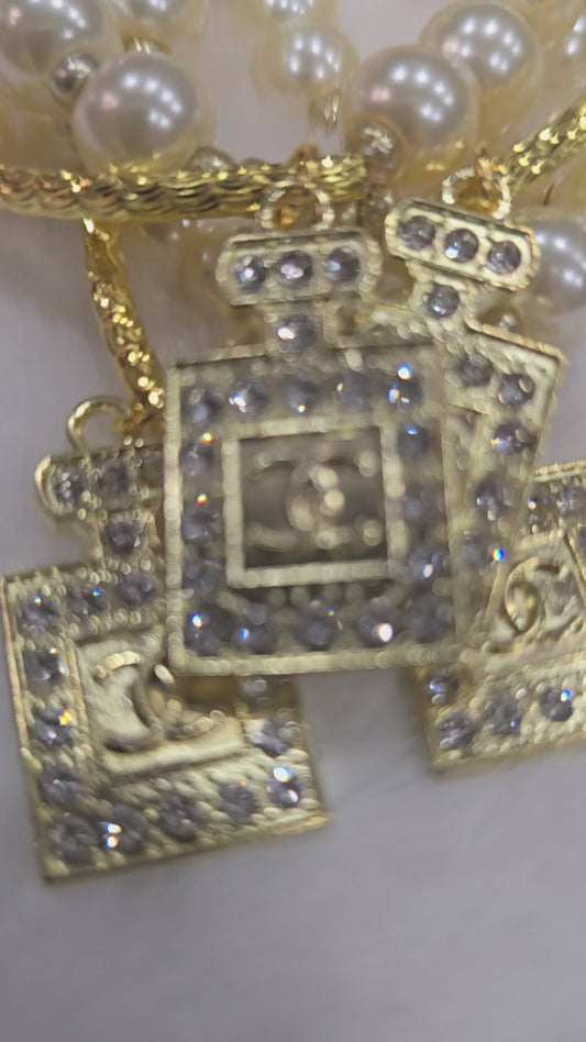 Glass pearl CC