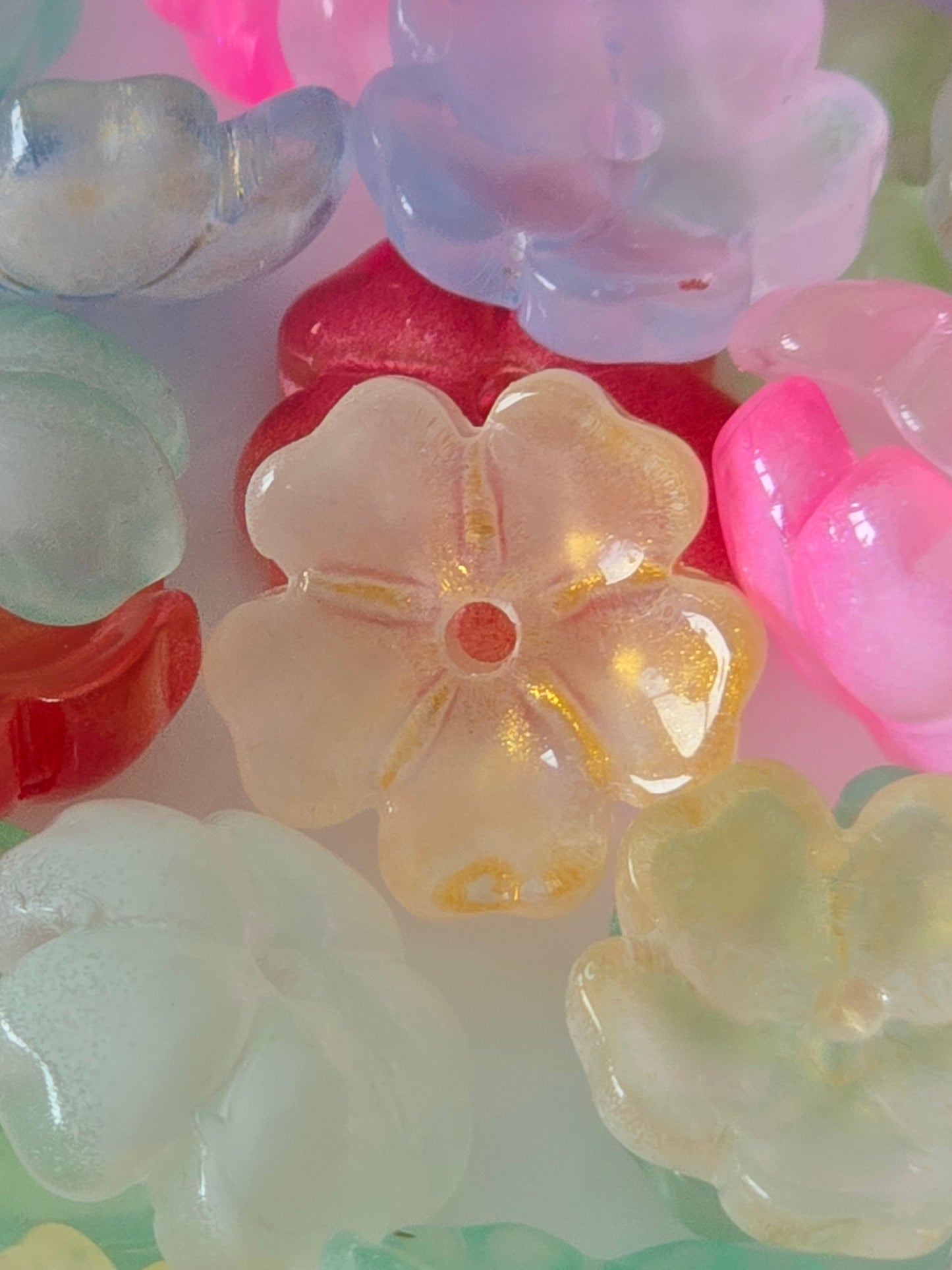 Glass beads floral petals