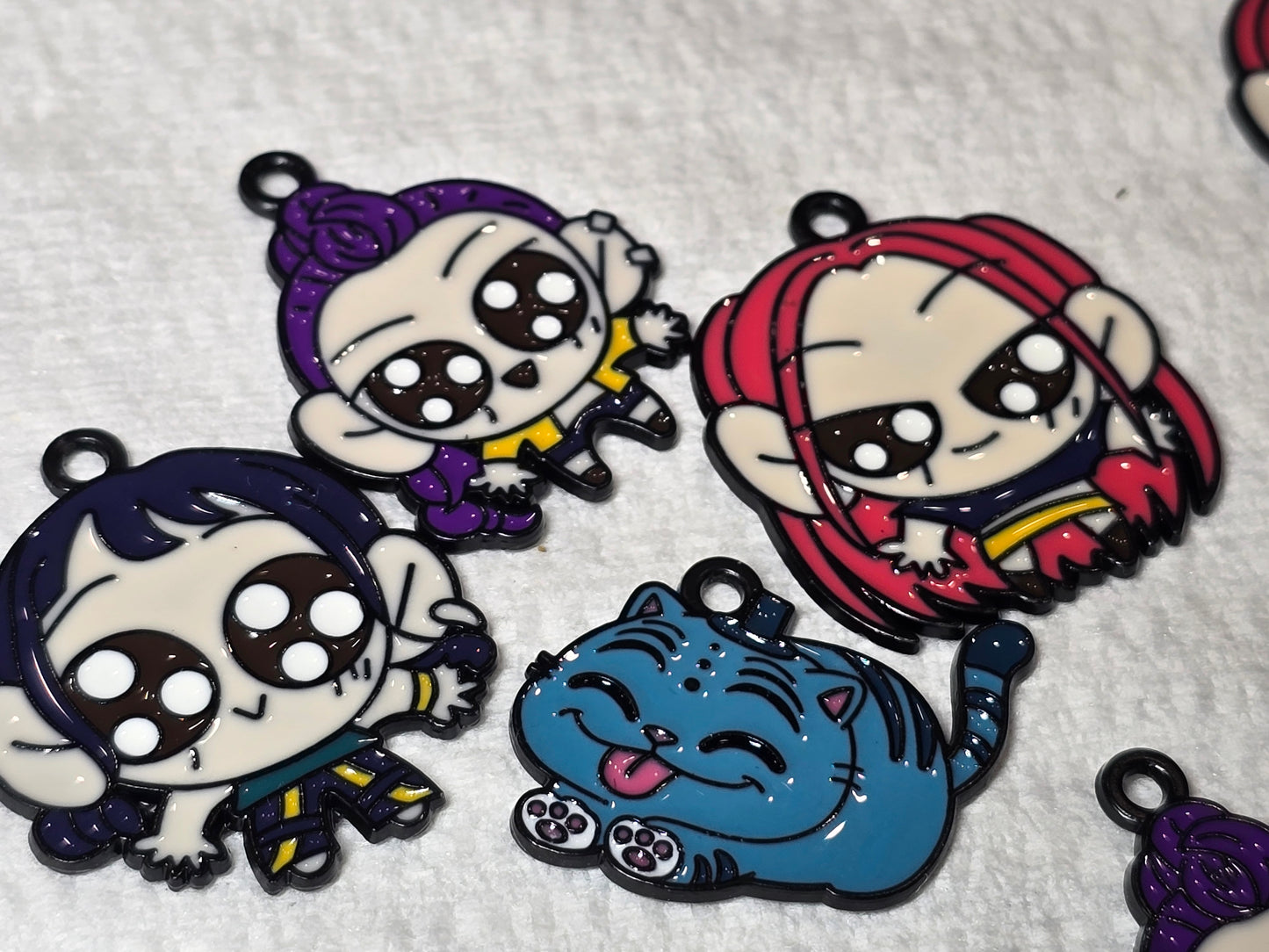 Kpop Demon Huntrix girls and depry- Metal Charm Pendant