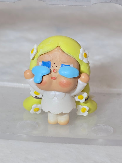 Mini Figure popmart - Cry baby long hair with flowers
