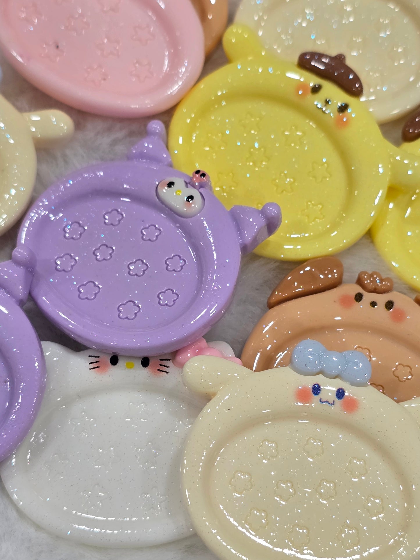 Sansan plate charms