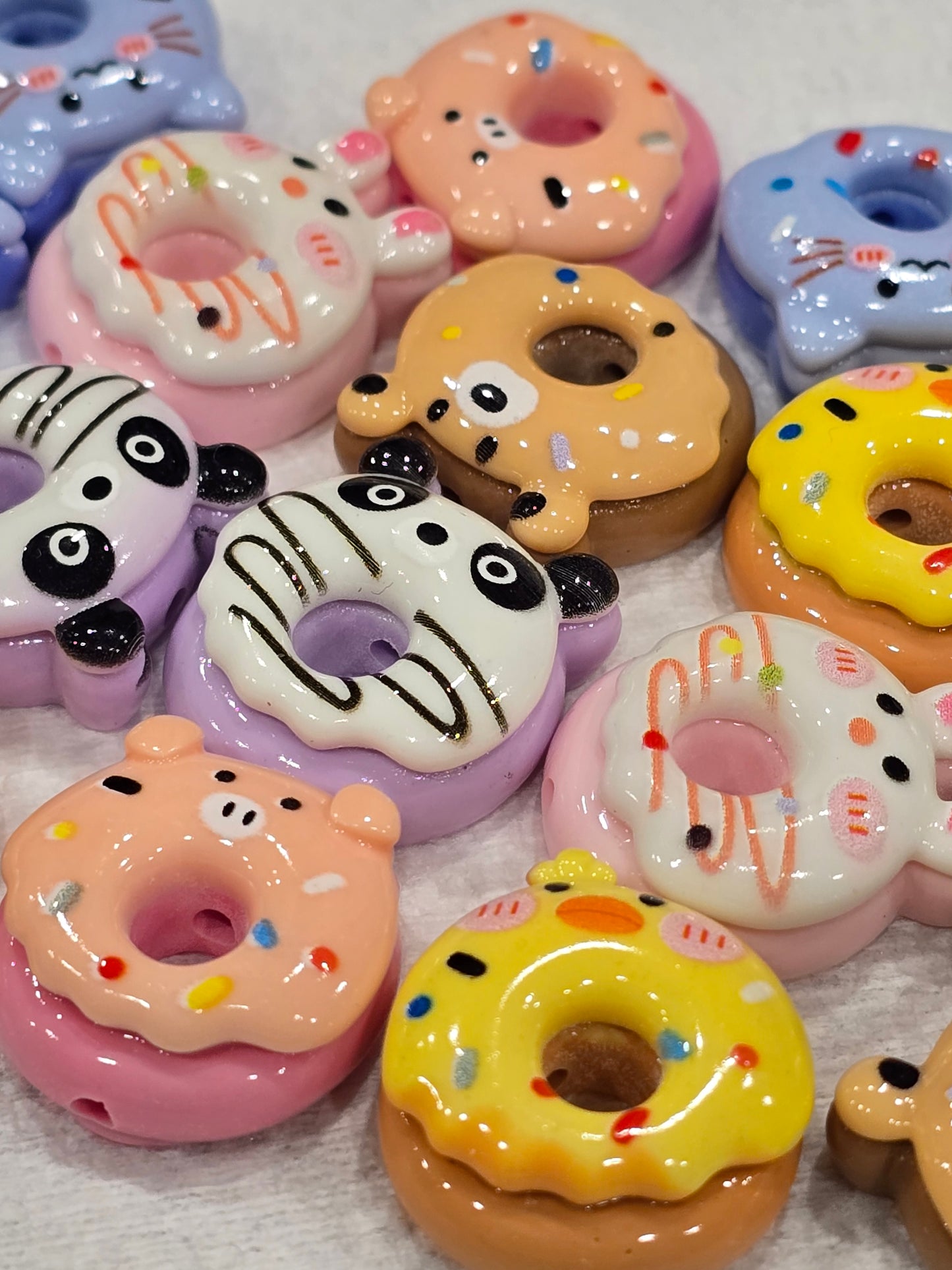 Donut animals colorful 16mm beads