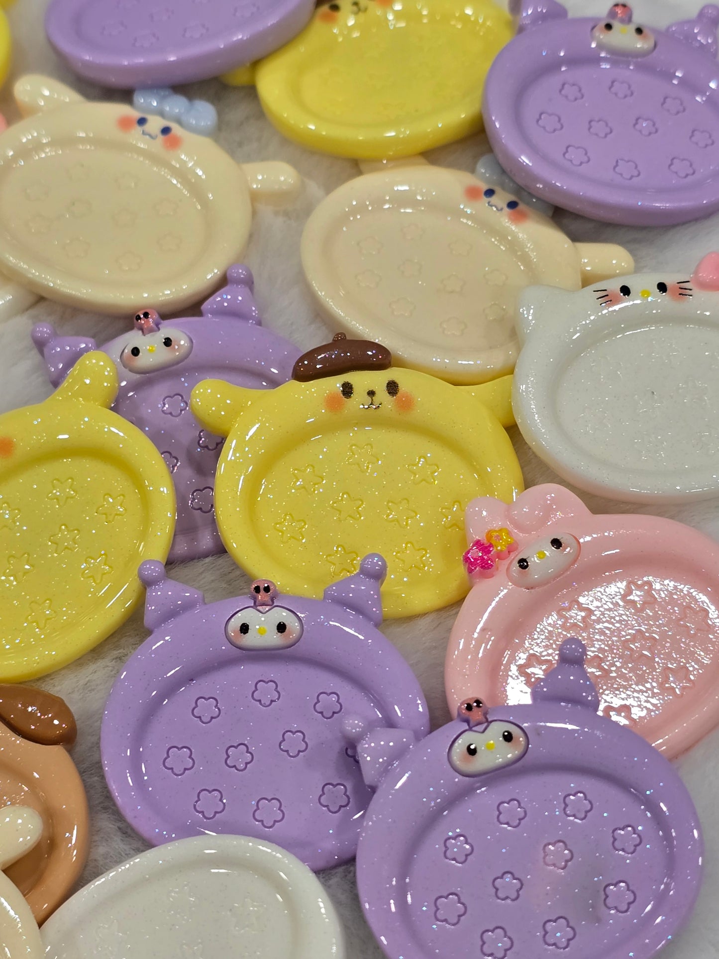 Sansan plate charms