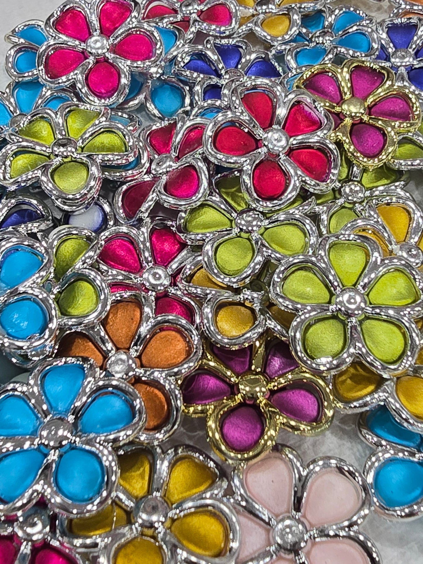 5 hole flower beads