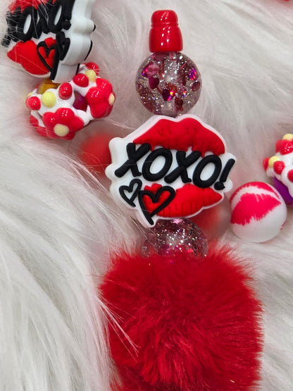 Focal Beads Lips xoxo