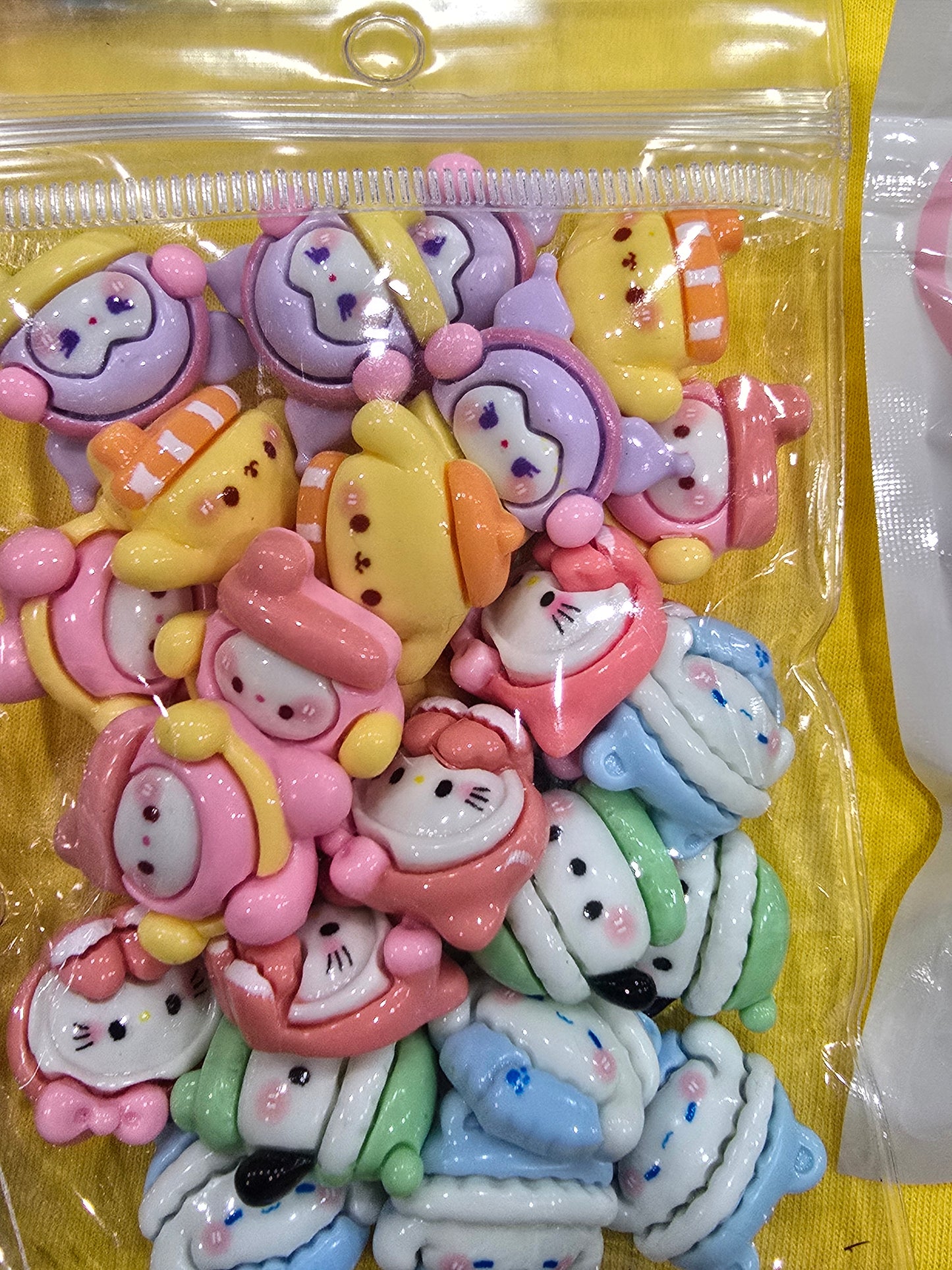 Clearance Charms flat back packs