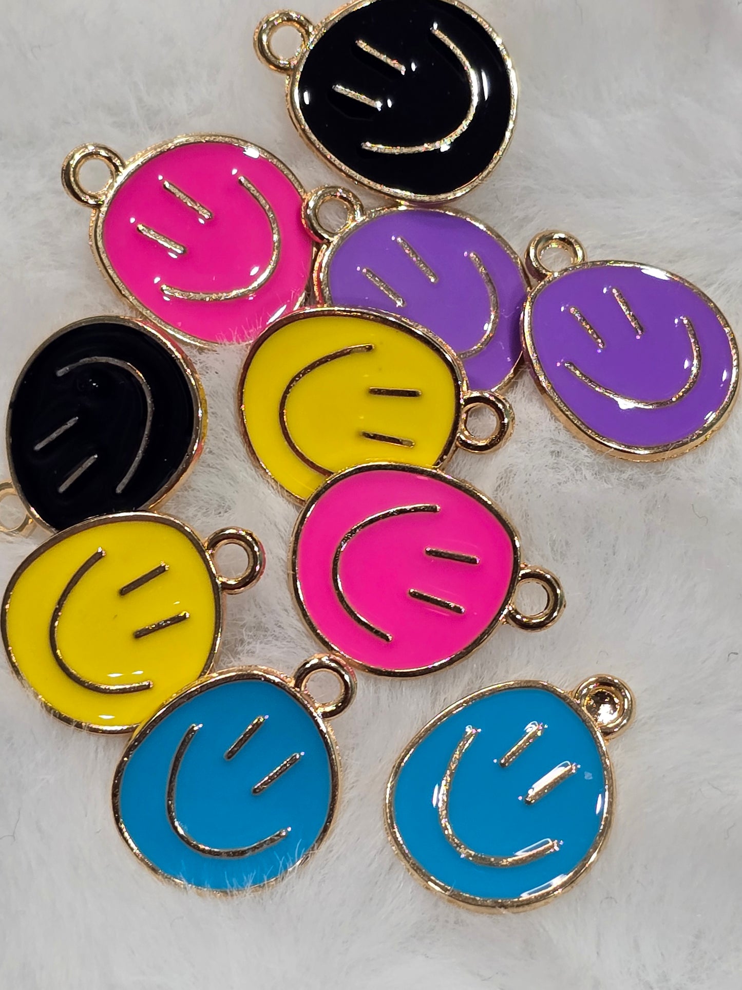 Smiley- Metal pendant charms