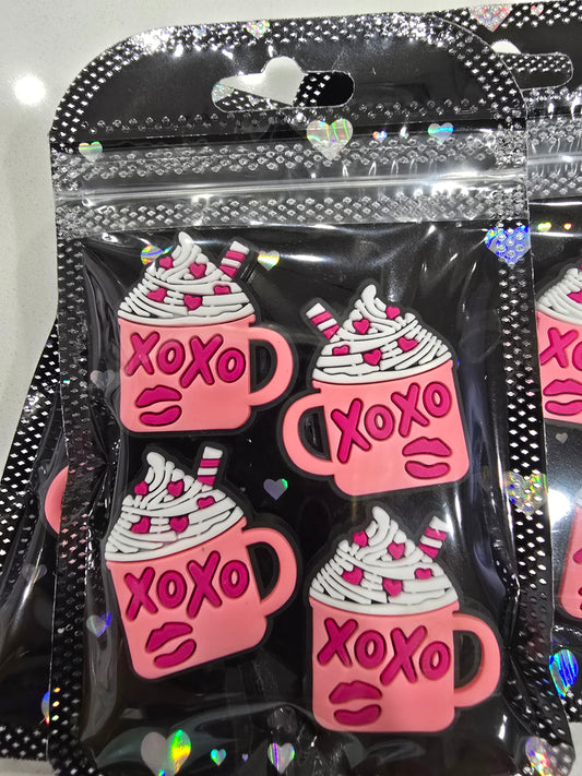 Focal Beads XOXO Cup