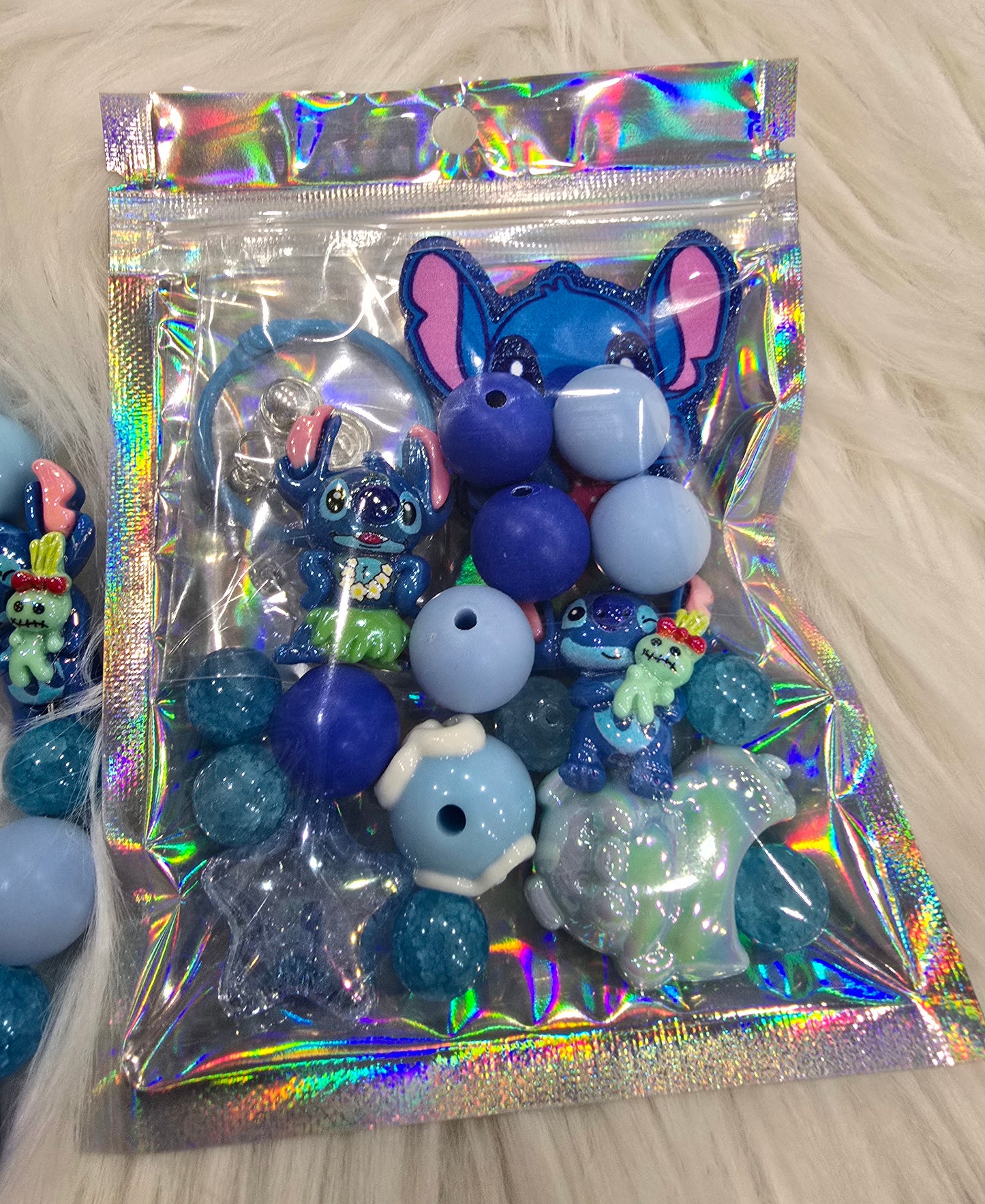 DIY Phone & Bag Keychain Kit – Blue Alien with acrylic