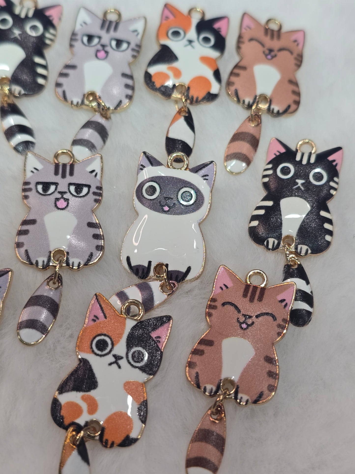 Cutesy Cat -Metal Charm Pendant